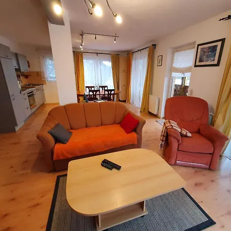 Haus Irina & Haus Anna エーレント